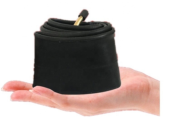 Une classe de tube intérieur pour 17 pouces Vente de pneus de moto Bias Radial pneu