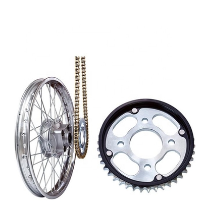 Les jantes de la moto Avenger 220 sont une combinaison parfaite de style et de fonction.