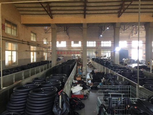 Ventilateurs à tubes intérieurs pour motocyclettes en caoutchouc naturel/butyle pour l'Afrique/Amérique du Sud/Moyen-Orient