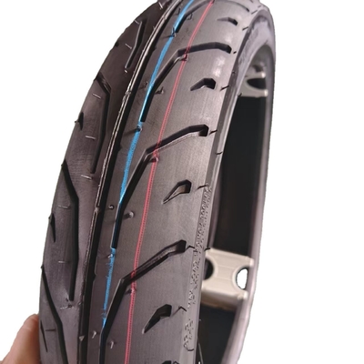 80/90-14 Pneus de moto sans tube avec certificat et caoutchouc naturel de couleur noire