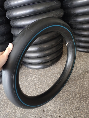 Ventilateurs et tubes intérieurs en caoutchouc naturel pour pneus de motocyclettes de 3,00 à 18