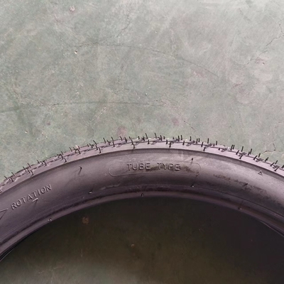 Casque de pneu homologué CE 60/100-17 Le choix idéal pour la réparation et le remplacement de motos