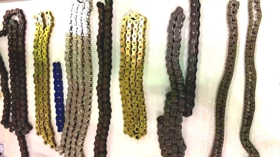 Couleurs FOB Qingdao Méthodes de livraison de pièces de rechange de moto Bajaj