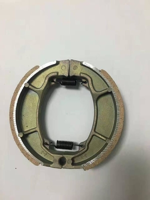 Fournir directement des pièces détachées chinoises et d'autres souliers de frein de moto avec photo
