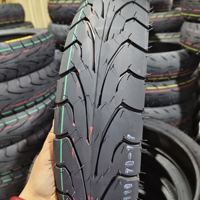 Pneus de moto de première qualité 110/70-17 destinés à la réparation ou au remplacement