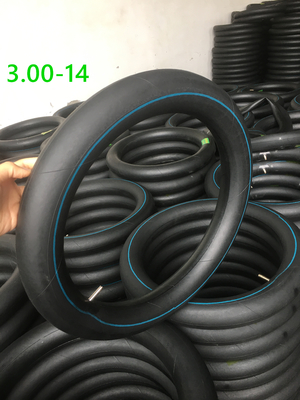 Tubes intérieures en caoutchouc naturel pour motocycle 3.00-14 300x14 300*14 avec résistance 8.5-9MPA