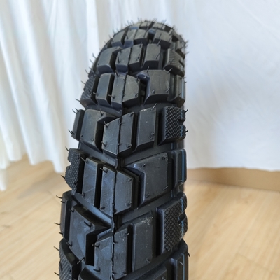 110/90-16 Pneus de moto avec 6PR/8PR Ply Rating et service OEM acceptable