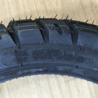 110/90-16 Pneus de moto avec 6PR/8PR Ply Rating et service OEM acceptable