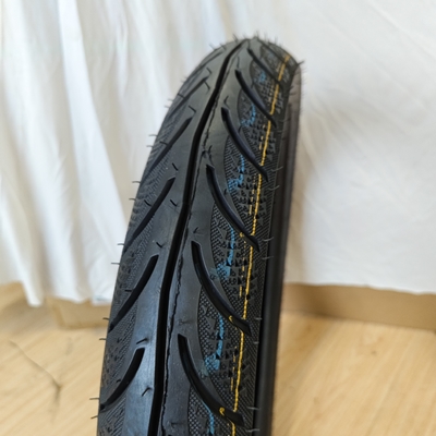 8090-17 Pneus et tubes intérieurs de moto avec matière première en caoutchouc naturel, acier, nylon