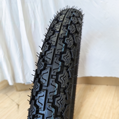 Remplacement/réparation de pneus de motocyclettes 3.00-18 avec certificat CE de Qingdao