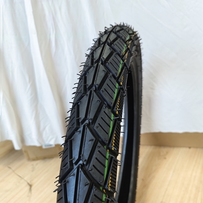 2.75-17 Pneus de motocyclettes en caoutchouc naturel et cartouches de pneus inclus pour une conduite en douceur