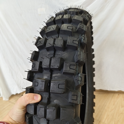 14080-18 1408018 140/80-18 Pneus en caoutchouc noir Pneus de moto pour roues de moto