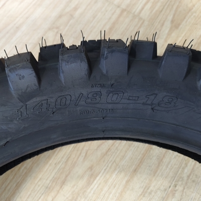 14080-18 1408018 140/80-18 Pneus en caoutchouc noir Pneus de moto pour roues de moto