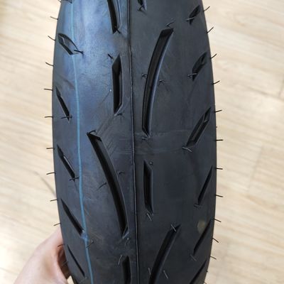 Pneus de moto 130/70-17 en caoutchouc naturel avec OEM acceptable
