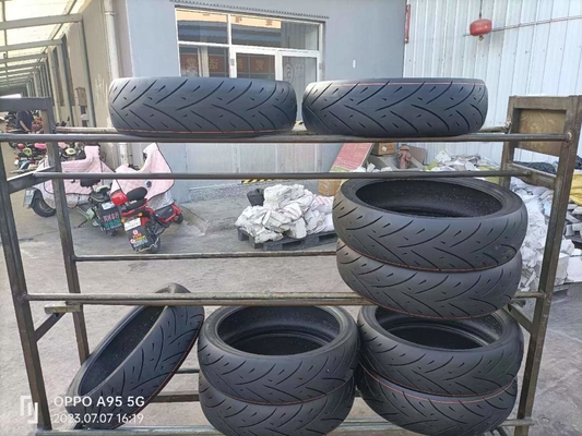 170/50-21 160/50-23 Pneus à demi-démolissement à chaud pour moto 8.2 kg Délai de livraison 25-30 jours