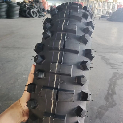 140/80-18 Pneus super doux et moyennement doux à Qingdao, adaptés à divers terrains
