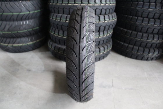 Top- 3,50-10 Pneus sans tuyau pour motocycle première classe 2,70-3,0 kg Pneus abordables pour scooter