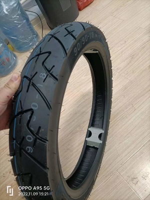 Élongueur 500% Nom du produit Pneus de moto 90/90-18 Super