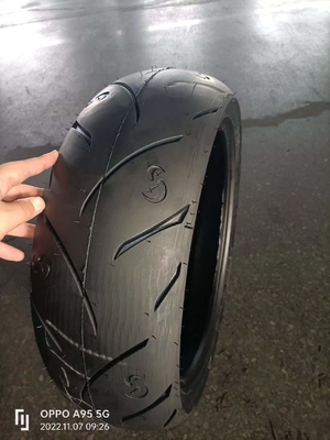 180/50-17 180/55-17 190/50-17 190/55-17 200/50-17 200/55-17 Pneus pour motocyclettes