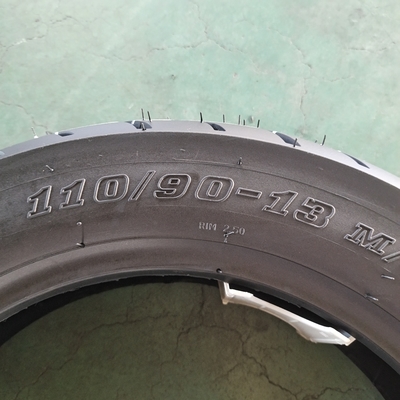 110/90-13 Pneus de motocyclettes et pneus à moteur à port de Qingdao
