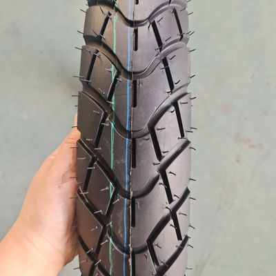 Vente Pneus de moto Pneus 90/90-18 avec 6pr/8pr Ply Rating caoutchouc naturel