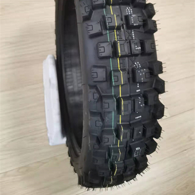 Pneus de moto de course tout-terrain 140/80-18 avec 35% à 55% de caoutchouc et pneus mous