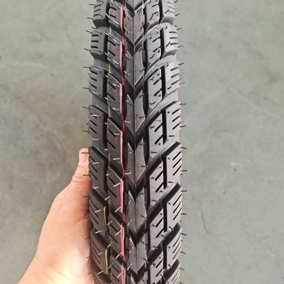 2.75-17 Pneus de moto avec caoutchouc naturel et 35% à 55% de caoutchouc au mieux