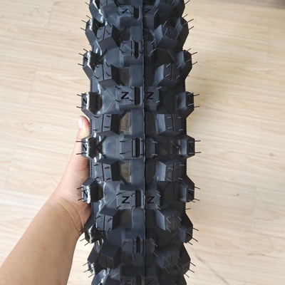 MOTOCROSS 110100-18 Pneus de moto avec matière première Nature caoutchouc acier nylon