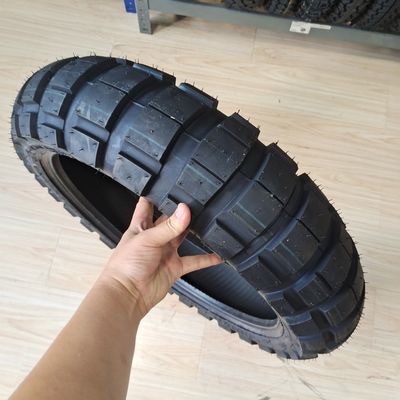 Pneus de moto en caoutchouc naturel 15070B18 pour des performances optimales
