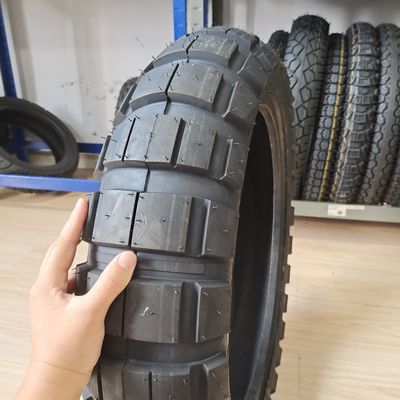 Pneus de moto en caoutchouc naturel 15070B18 pour des performances optimales