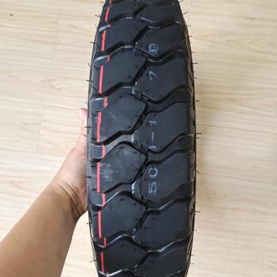 Type de tube/ pneus de moto sans tube 5.00-12 avec 35%-55% de teneur en caoutchouc et abordable