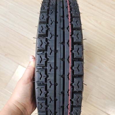 OEM Acceptable 4.00-8 Pneus de moto pour l'Égypte Pneus de scooter en noir