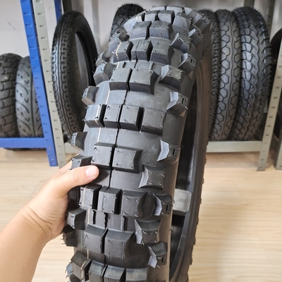 6PR/8PR Ply Rating pneumatique sans tube noir pour motocycle 140/80-18 140/80/18 pour le marché russe
