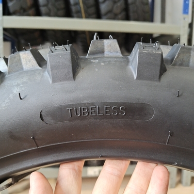 6PR/8PR Ply Rating pneumatique sans tube noir pour motocycle 140/80-18 140/80/18 pour le marché russe