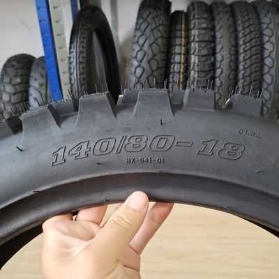 140/80-18 140/80/18 140 80 18 Pneus durables hors route Pneus de moto avec boîtier