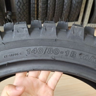 Pneus en caoutchouc naturel en acier en nylon 140/80/18 140/80-18 Pneus de moto 140x80x18