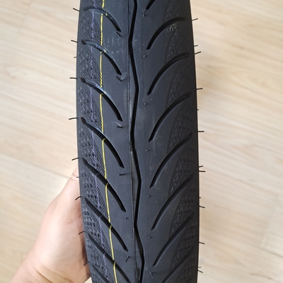 Nature Rubber Steel Nylon 90/90-17 Pneus et tubes intérieurs de motocyclettes pour le marché vénézuélien