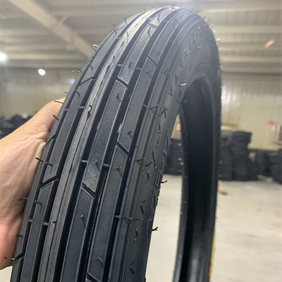 Résistance à la traction 10.5 Pneus de moto 2.75-17 Le choix ultime pour les coureurs partout