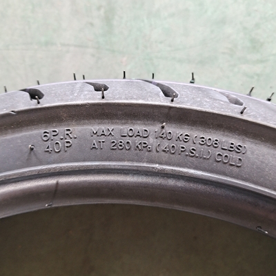 14 pouces pneu de moto 90/90-14 6 Ply Rate avec matière première Nature caoutchouc acier nylon