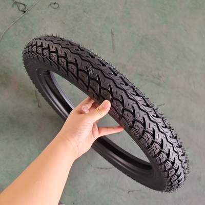 Pneus de moto Pneus 3.00-18 Nature caoutchouc acier nylon et OEM acceptable offert