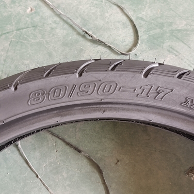Pneus en forme de côtes trois roues 80/90-17 Pneus de motocyclettes