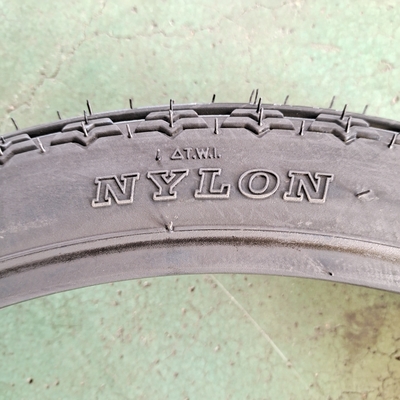 6pr/8pr Nature caoutchouc acier nylon pneus de moto 2.50-18 meilleur