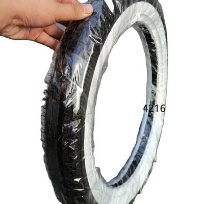 Roues de motocyclettes pneus 120/70-17 boîtier de pneus et durable Ply Rating avec performance