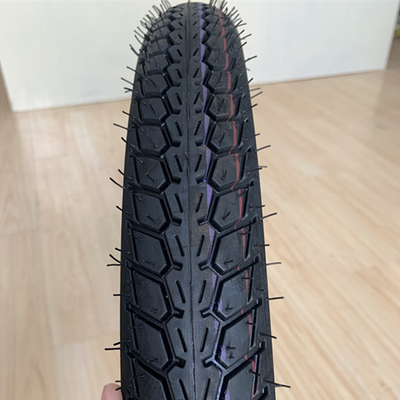 60/100-17 Pneus de moto avec boîtier de pneu durable fabriqués en Thaïlande 25 jours de livraison