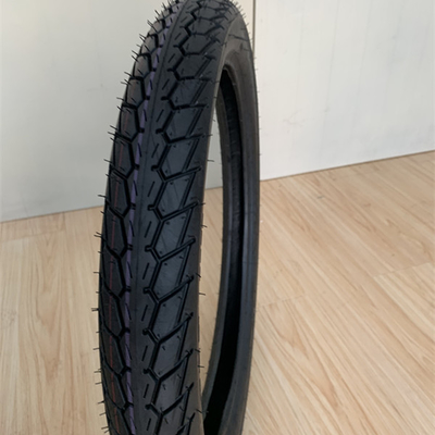 60/100-17 Pneus de moto avec boîtier de pneu durable fabriqués en Thaïlande 25 jours de livraison