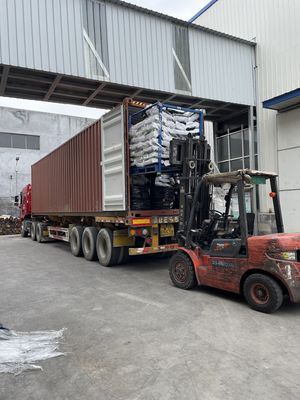 3.00-18 Pneus fabriqués selon les exigences du client