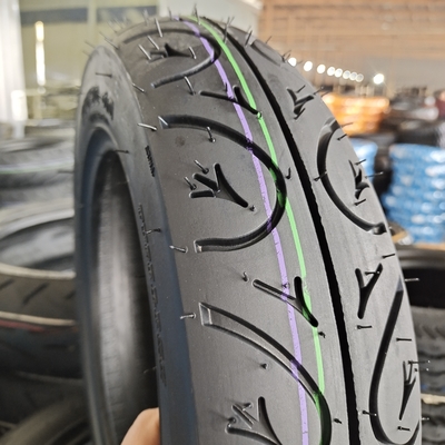 6pr/8pr Contenu en caoutchouc Type tubeless pneus de motocyclettes 100/90-10 avec compétitif
