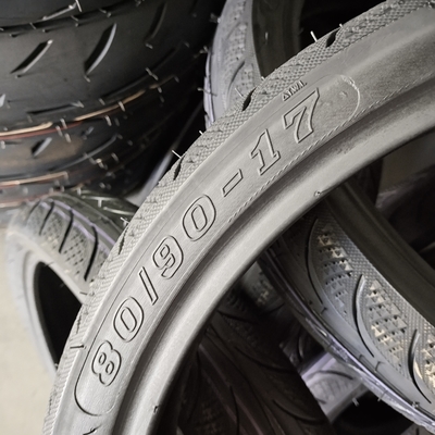 Pneus sans tube pour moto 80/90-17 70/80-17 70/90-17 90/80-17 avec 6pr/8pr Ply Rating