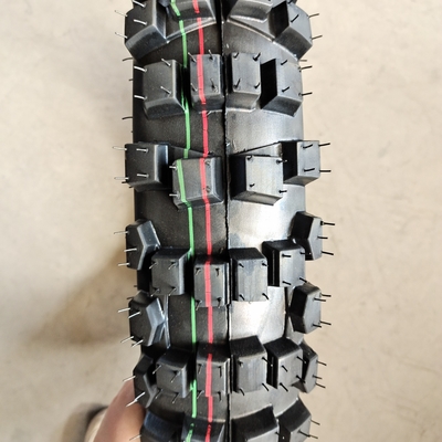 Marché 4.10-18 Pneus sans tube pour motocycle avec 35% à 55% de caoutchouc