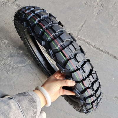 Pneus pour motocyclettes Directs Pneus noirs Boîtier de pneus de couleur résistante Pneus pour motocyclettes 4.10-18